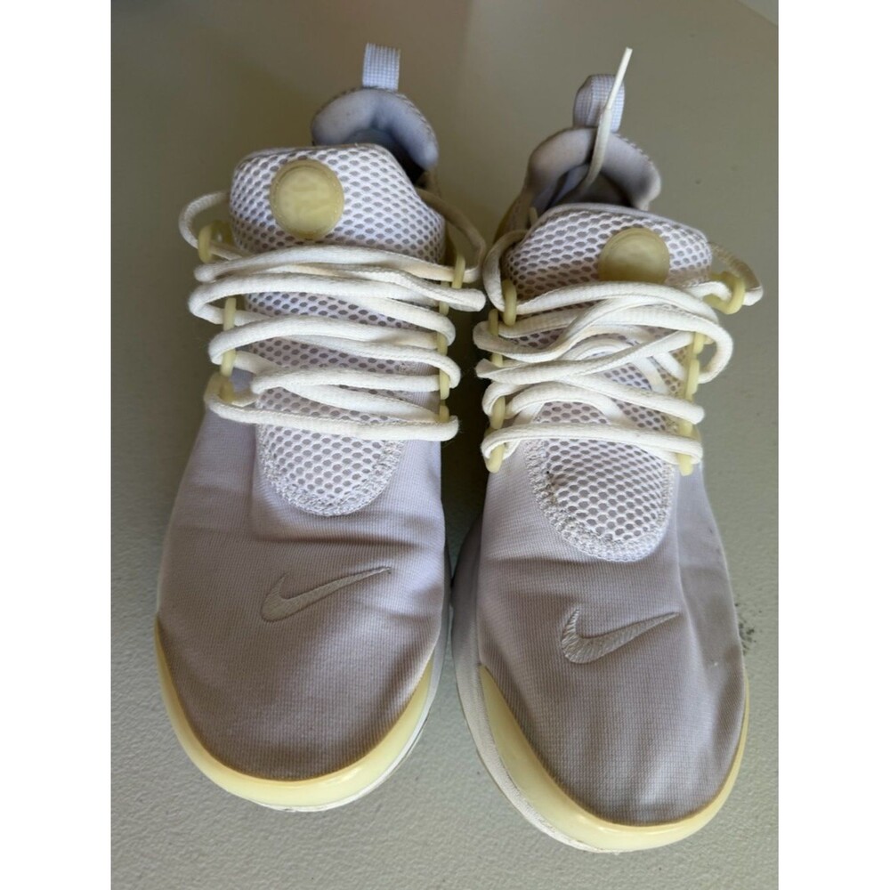 7Y Nike Kids White Sneakers with Pale Yellow Accents